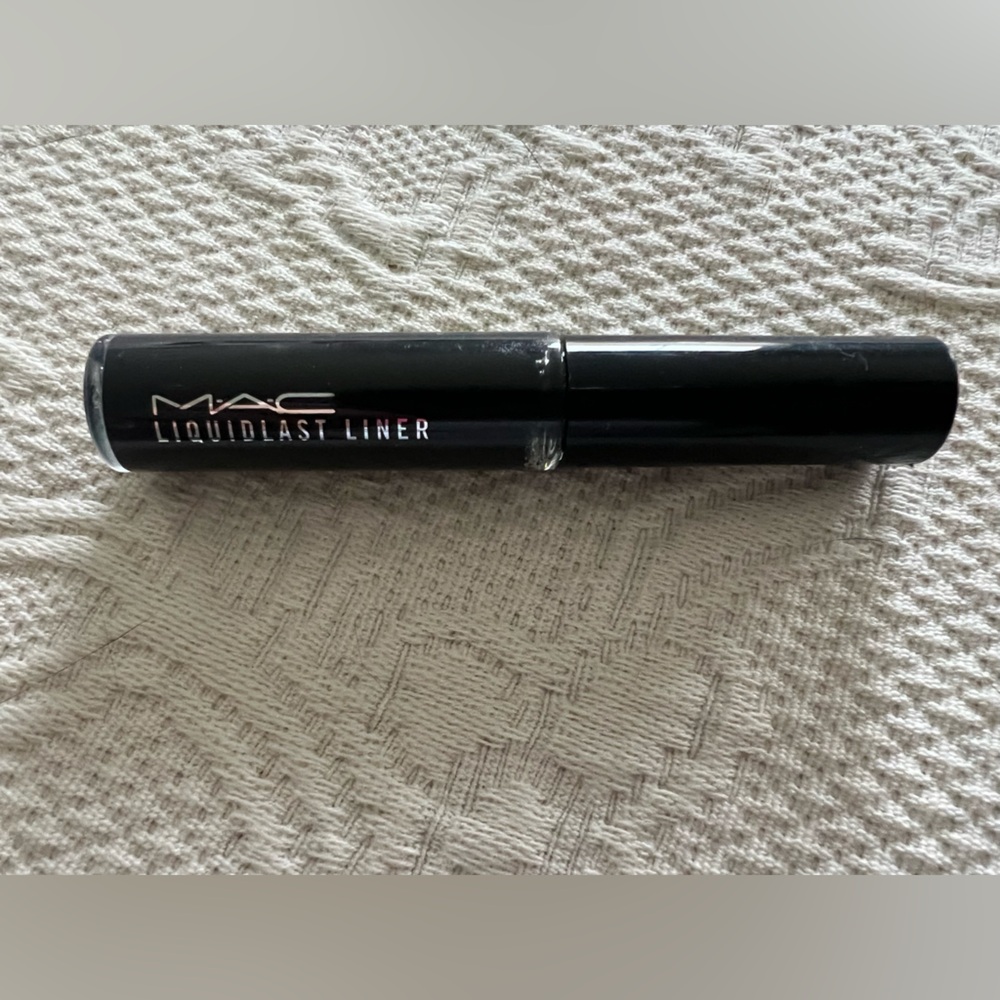 MAC Cosmetics Liquidlast Liner - Intense Black